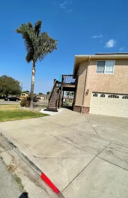 Private top floor spacious 1 bedroom retreat - Guesthouse Hotels in Orcutt