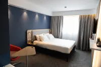 ホリデイ イン エクスプレス カーン エプロン by IHG