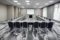 Embassy Suites by Hilton Detroit Troy Auburn Hills فنادق في تروي