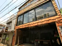 Kamp Houkan-Cho Backpacker's Inn & Lounge Hotels in Okayama City
