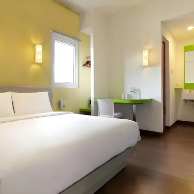 Amaris Hotel Mangga Besar Hotel dekat Musium Wayang