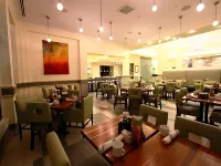 Holiday Inn EFFINGHAM by IHG - 朝食