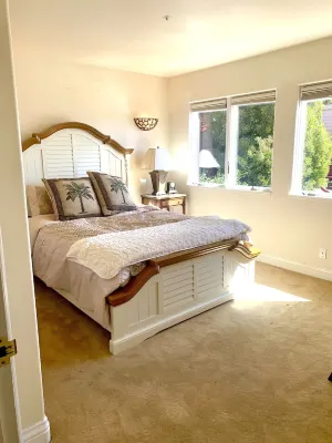Take in the San Francisco views at this quiet oasis!
