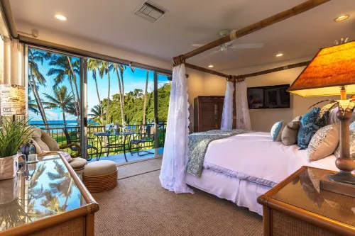 RARE, GATED, PRIVATE BEACHFRONT HOME! PRIVATE POOL, 6 BEDS  6 BATHS