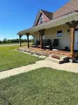Charming 4-bedroom farmhouse with AC, WiFi near lovely Holton. Beautiful view