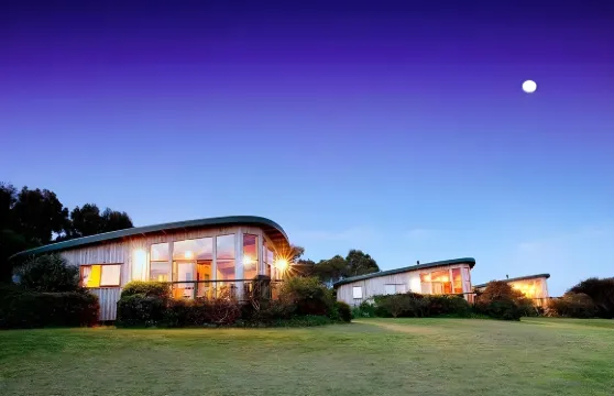 大洋路住宿飛鏢酒店