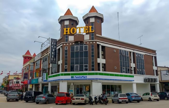 Lee Hotel