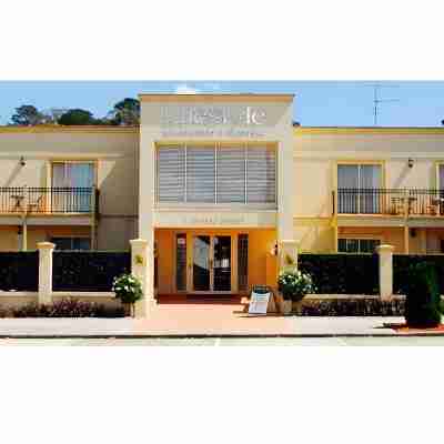 Lifestyle Apartments at Ferntree Hotel Exterior