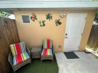 Detached Guest Suite / Beaches + St. Pete Hotspots
