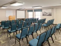Hampton Inn Seattle-Southcenter Hotels near Foster Golf Links