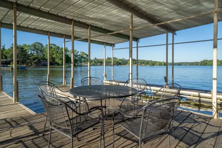 Echo Point Lake House - Lake Hamilton