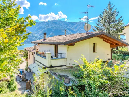 Marino Отели рядом с достопримечательностью «International Sportcamping Porlezza»