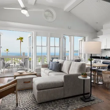 Beach Village at the Del, Lxr Hotels & Resorts