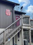 Bourbon Oak Hideaway 2 offers a 2 bed 2.5 bath apartment in historic Bardstown.