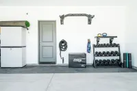 Paseo Palms, Modern 6br home 5min to Polo Grounds Hotels in Coachella