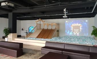 Geojedo Becoming Pension