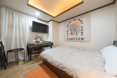 Dongbo Motel of Korea University Hotels near Korea University Broadcasting Station