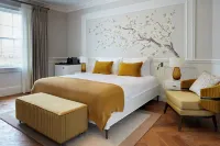 2 Chesham Hotel