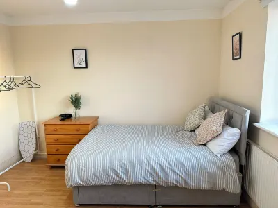 Acacia Wembley Stadium Serviced Apartment by Edens Hotels in Wembley