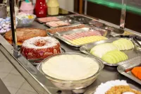 奈魯飯店 - 早餐