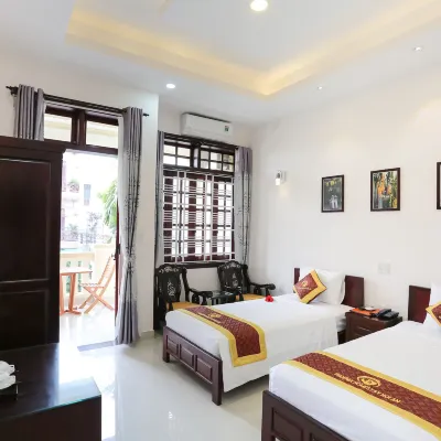Phoenix Homestay Các khách sạn gần Tân An