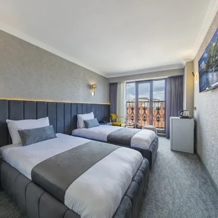 Golden Bazaar Hotel Отели рядом с достопримечательностью «Гранд-базар»
