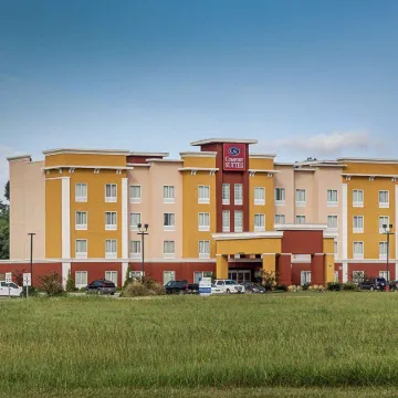 Comfort Suites Near Tanger Outlet Mall