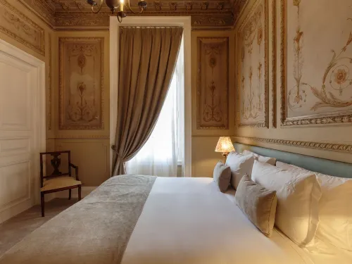 Dear Lisbon - Valmor Palace - Guest houses