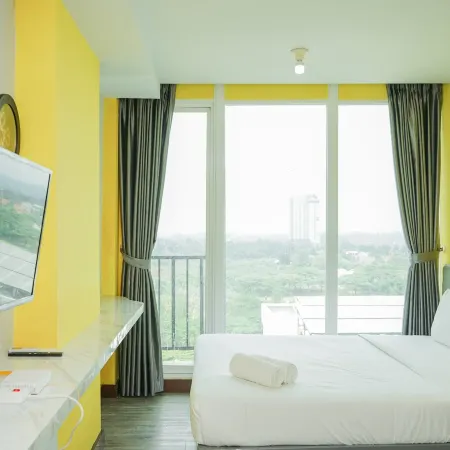 Studio Apartment at Tree Park Apartment