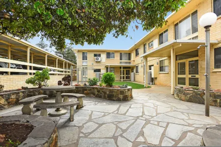 'The Dolphins 7' - Beachfront View to Remember