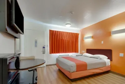 AVERA SUITES Hotels in Muskogee