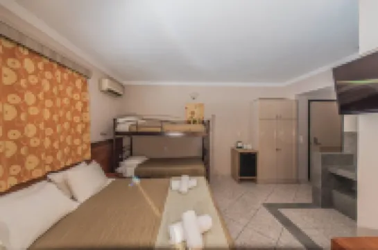 Porto Planos Beach Hotel