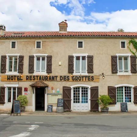 Hôtel des Grottes