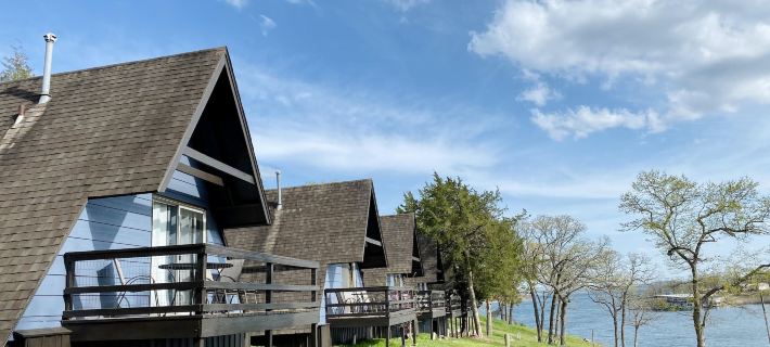 Calm Waters Resort Hotels in Stone County