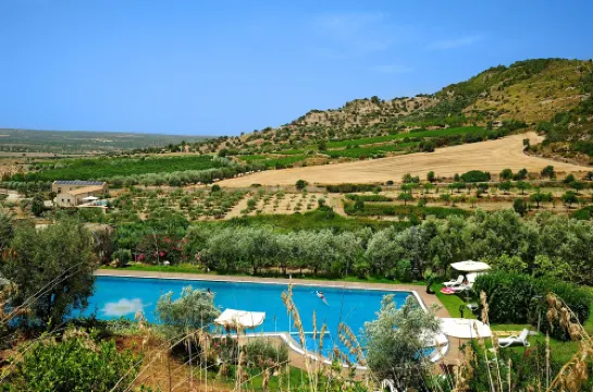 Kallikoros Country Resort & Spa