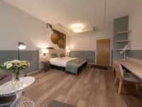 Hotel and Restaurant Van Saaze Hotels in Marknesse