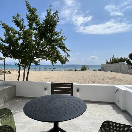 Penthouse & Apartments by the Sea Airport Airstay