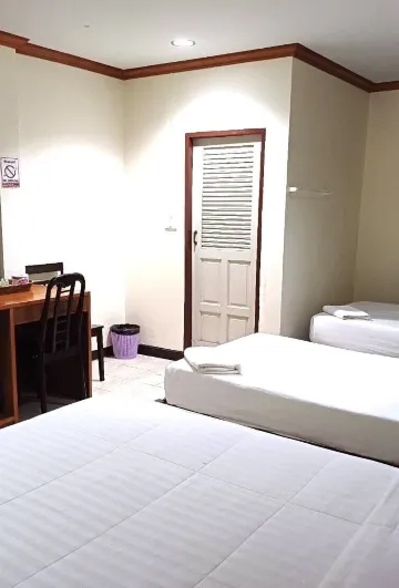 ห้องดีลักซ์สำหรับสี่ท่าน