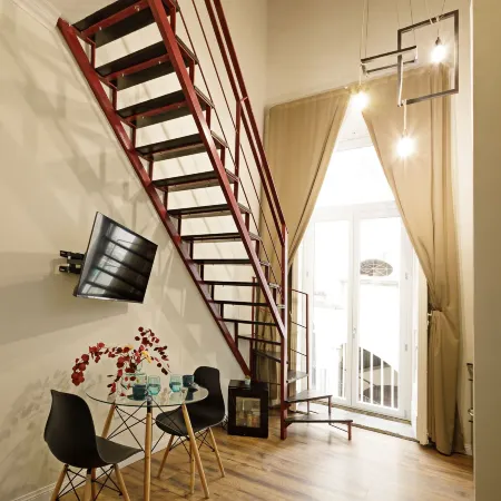 Palà Suites Отели рядом с достопримечательностью «Церковь Сан-Грегорио-Армено»