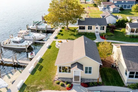 Old Pike Cottages Отели в г. Сотак