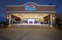 Oceans at Divi Little Bay Hotels in Sint Maarten