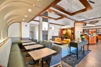 Hyatt Place Baton Rouge I 10