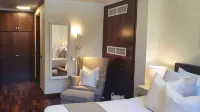 Phaedrus Living Amorosa 13 Beachside Villa