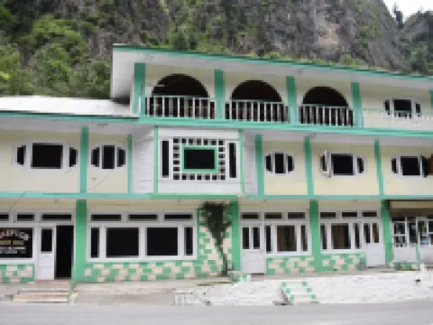 Heaven Rose Hotel & Restaurant Old Hotels in Naran