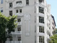 Relais & Châteaux Heritage Hotel Hotels near Moratalaz