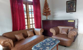 OYO 92880 Wisma Nusantara Near SD Gmim Wiau Lapi