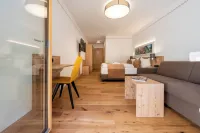 Burgenwelt Ehrenberg Dependance 2 Hotels in Lermoos