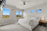 Luxury Home with Spectacular Rocky Mountain Views!