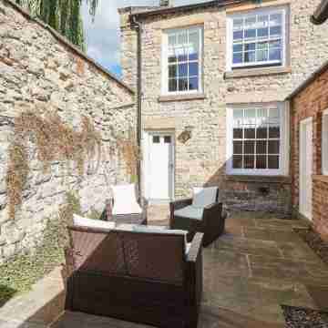 Host & Stay - the Old School House Others