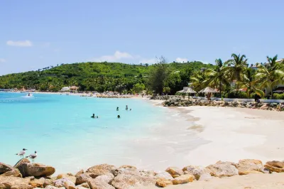 Romantic Retreat 43B Hotels in Dickenson Bay